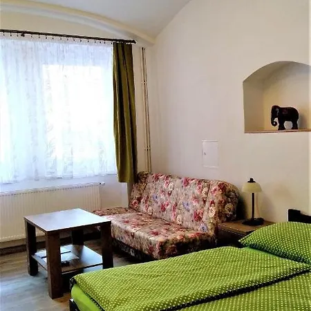 Apartmany Kukacci Hnizdo Benesov nad Ploucnici Exterior foto