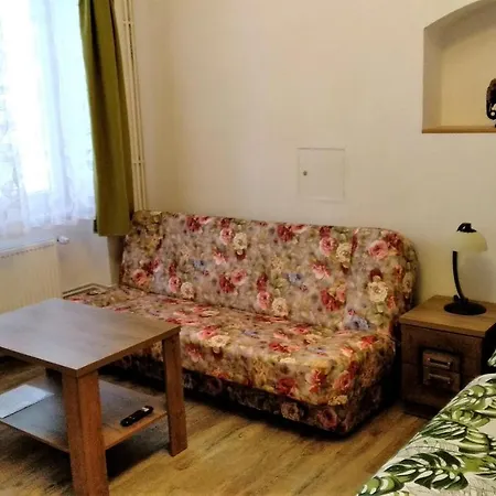 Apartmany Kukacci Hnizdo Benesov nad Ploucnici Exterior foto