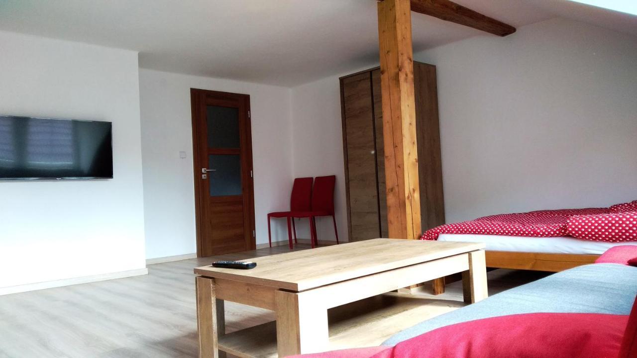 Apartment Kukacci Hnizdo *