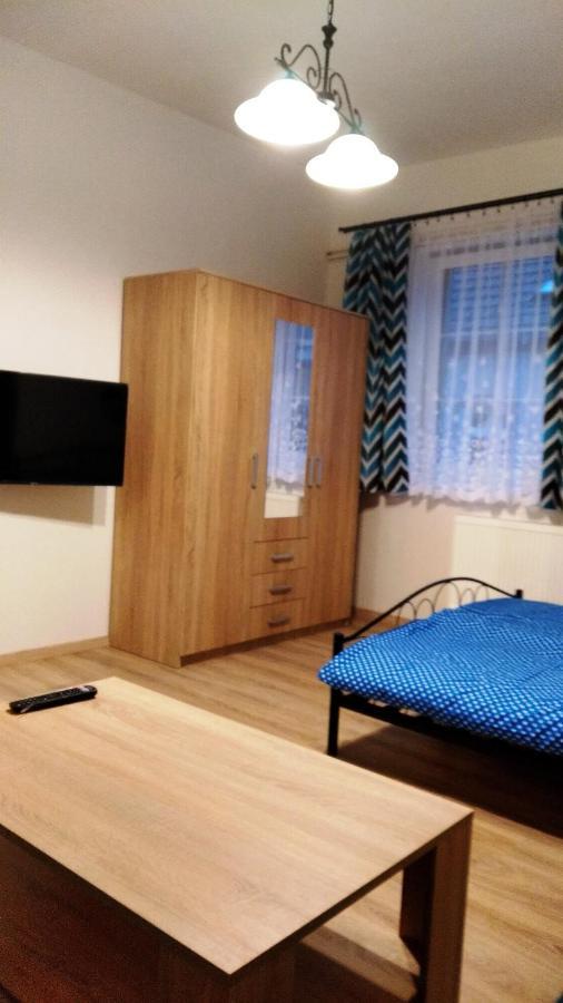 Kukacci Hnizdo Apartment Benesov nad Ploucnici