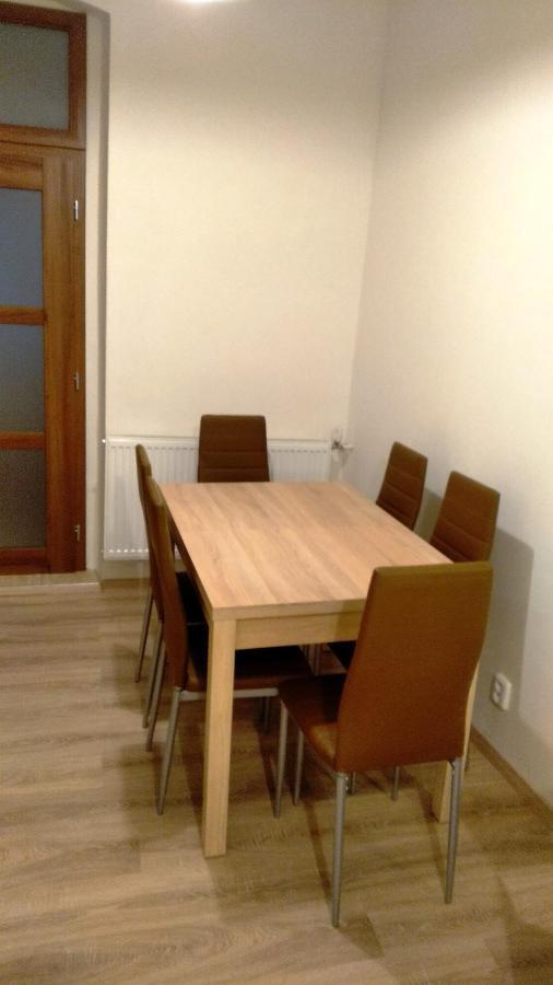 Kukacci Hnizdo Apartment *