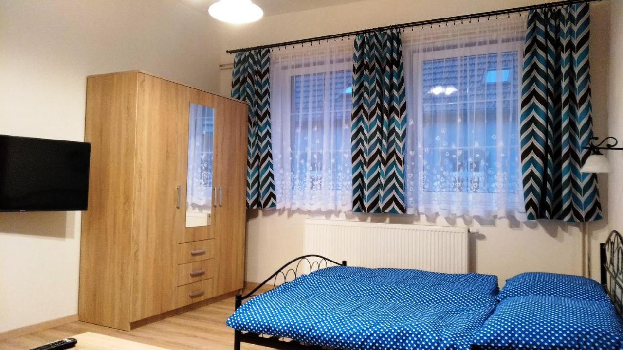 Kukacci Hnizdo Apartment *