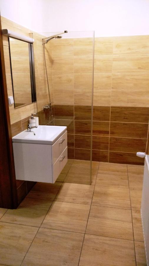 Kukacci Hnizdo Apartment Benesov nad Ploucnici
